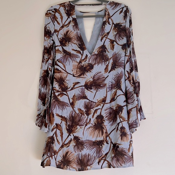 Beautiful Urban Outfitters Dress - Picture 4 of 4